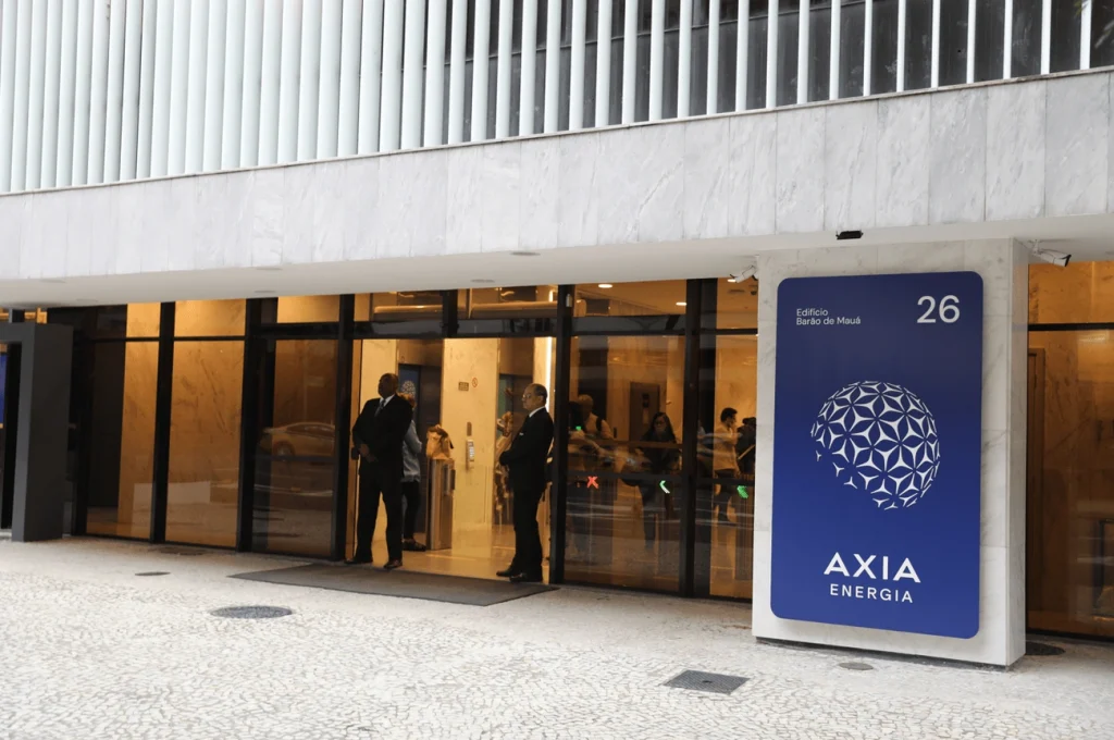 Axia Energia arrecada R$3 bilhões com emissão de debêntures Axia Energia arrecada R$3 bilhões com emissão de debêntures