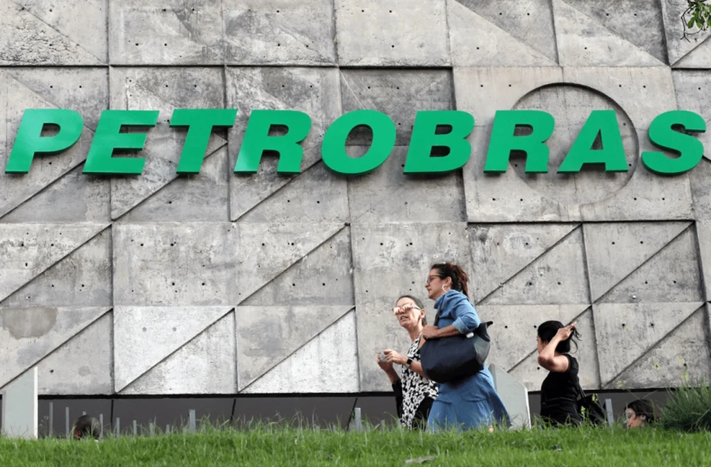 Petrobras desembolsará R$ 6,97 bilhões para elevar fatia nos campos de Mero e Atapu