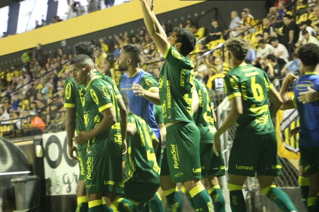 Assista agora Mirassol x Vasco ao vivo no Premiere Assista agora Mirassol x Vasco ao vivo no Premiere